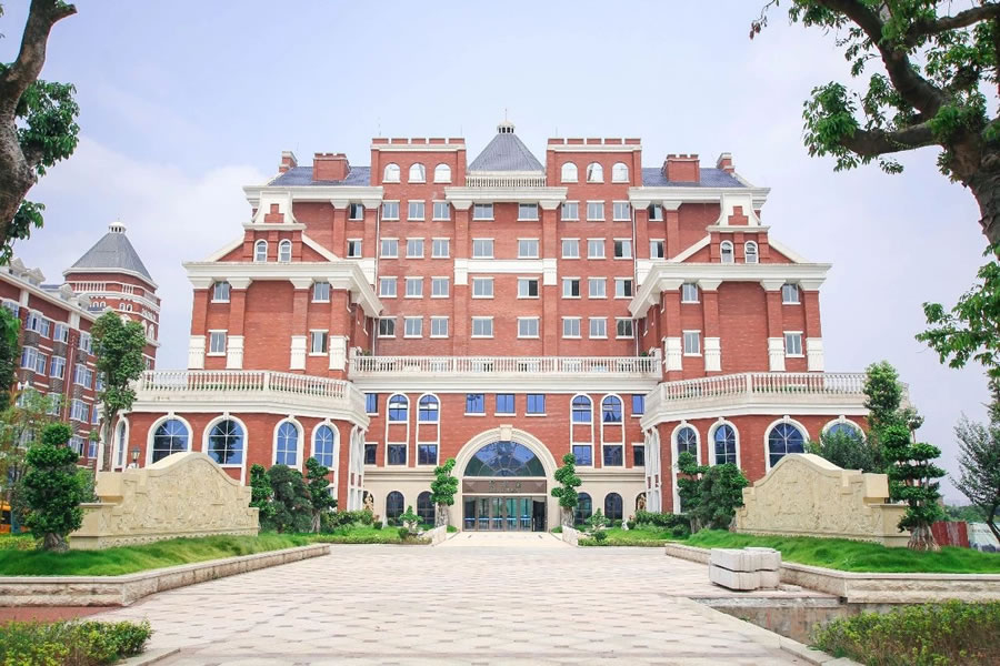 宜賓東辰國際學校